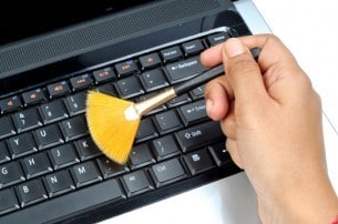 هذا هي الطريقة الصحيحة لتنظيف جهاز اللاب توب الخاص بك 2
